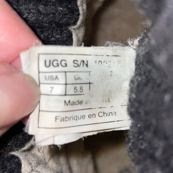 UGG Black Waterproof CAMBRIDGE Suede & Knit Boot S/N 1003175, Women Size 7 - Picture 12 of 16